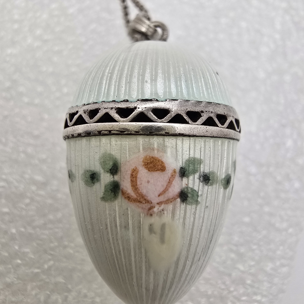 Antique Elegant Enamel Vinegrette Witn Pink Floral  Design,